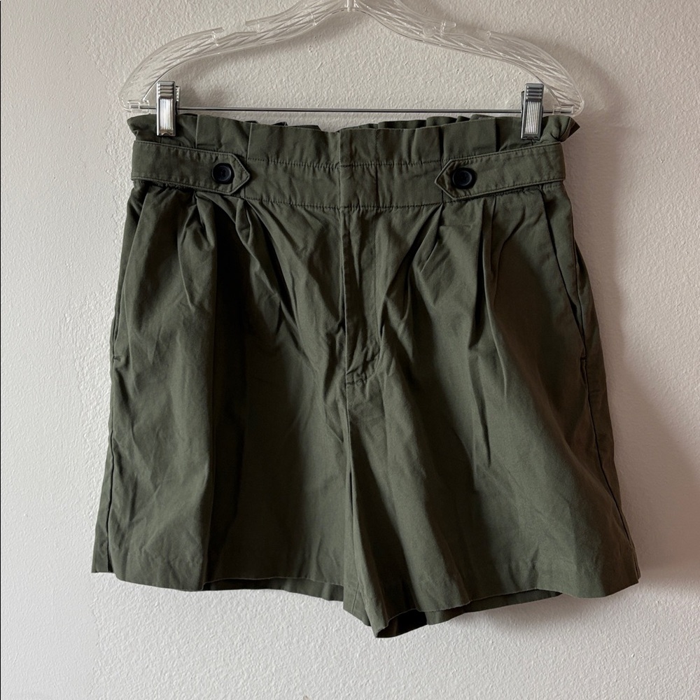 Banana Republic Organic Cotton Shorts in Olive Green